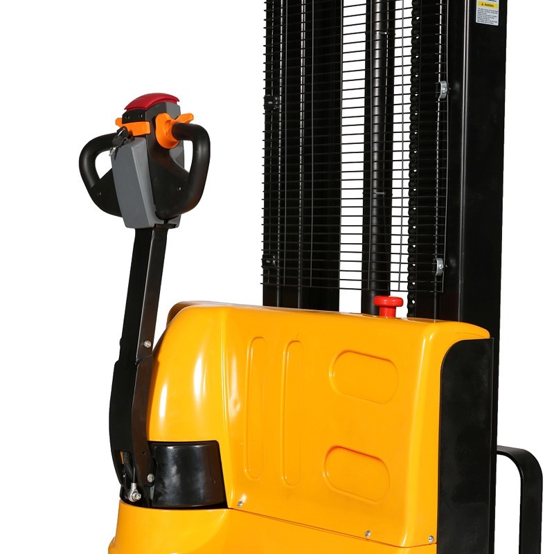 Zoom en la parte delantera con la caja de control del apilador eléctrico 1000kg