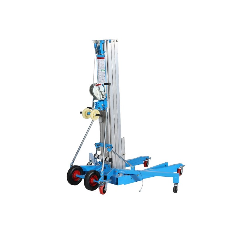 Vista desde 3/4 del Elevador de materiales 5000 mm