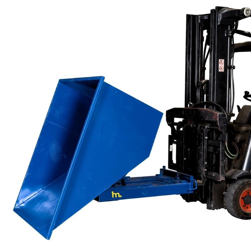 Tolva autobasculante 900L azul en proceso de balanceo