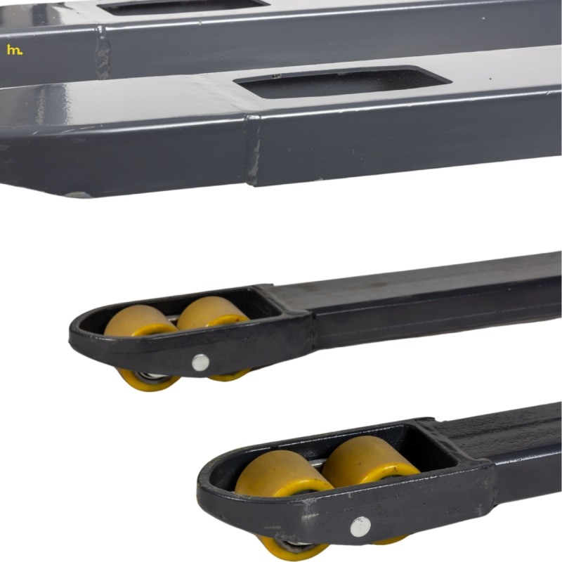 Zoom sobre los rodillos del Apilador eléctrico 3500 mm Capacidad 1500 kg Horquillas 1550 mm