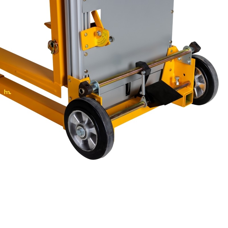Zoom sobre las ruedas del Apilador manual con manivela 181 kg Elevación 2500 mm
