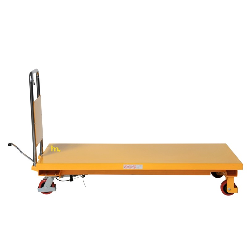 Vista de perfil de la Plataforma elevadora hidraulica 500 kg - 1600 X 810 MM completamente bajada