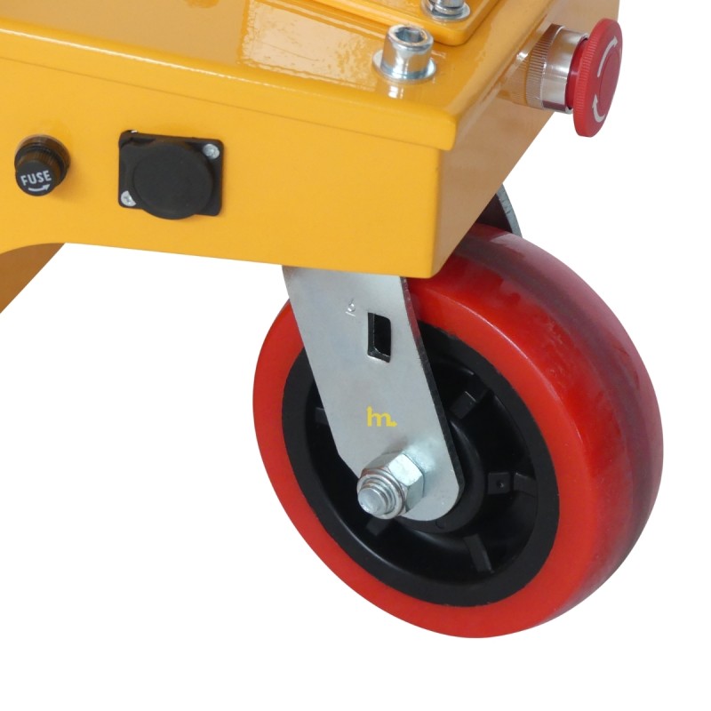 Vista de la rueda giratoria del remolcador eléctrico 2500 kg