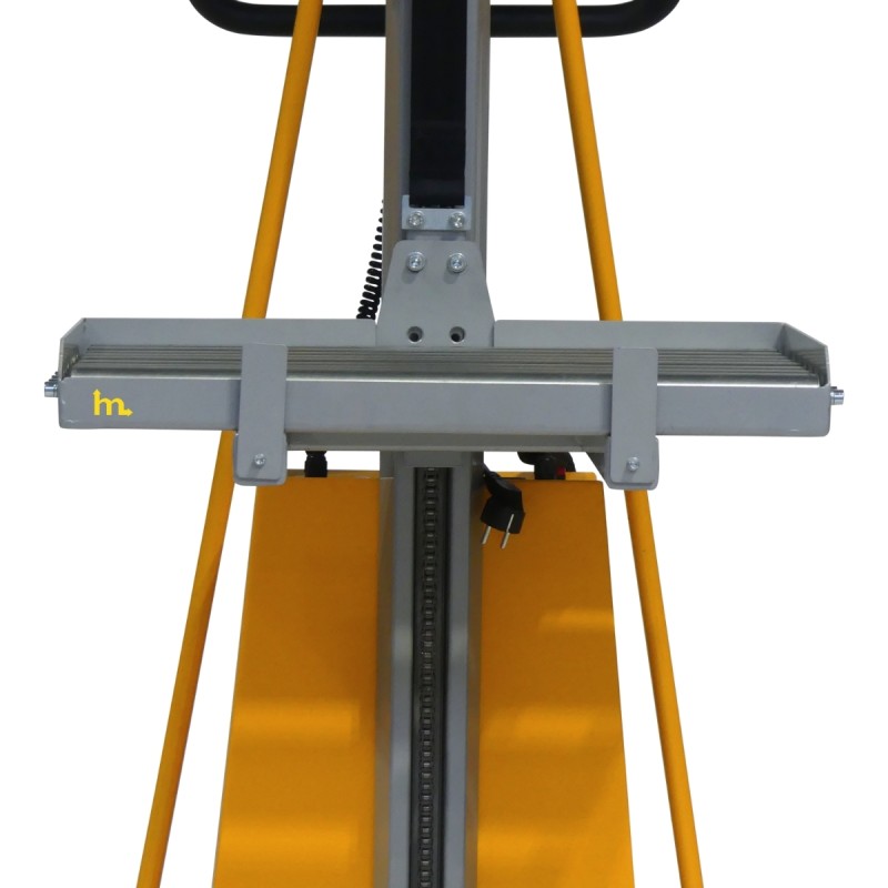 Vista frontal de la bandeja con rodillos para apilador puesto de trabajo