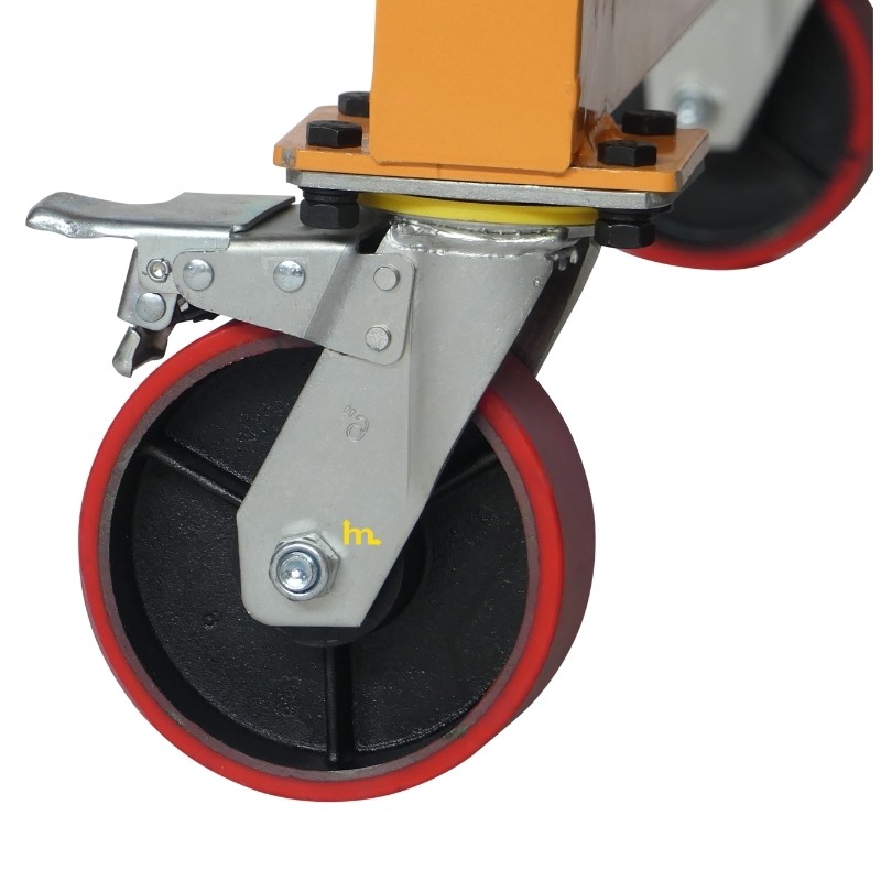 Zoom a la rueda del Pórtico grúa móvil Capacidad 500 kg