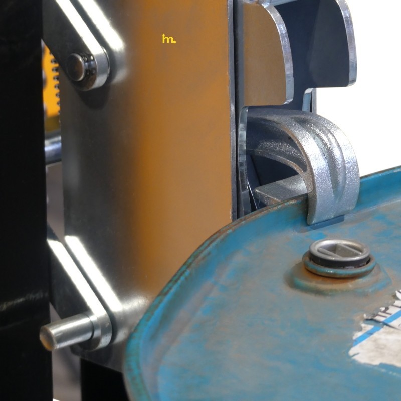 Vista de la pinza del apilador elevador de barriles 400 kg - Elevación 1450 mm