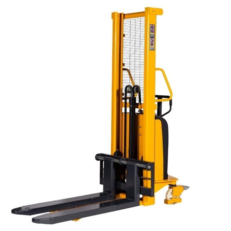 Vista 3/4 del Apilador Semi Eléctrico 1000Kg - Elevación 1600mm horquillas elevación baja